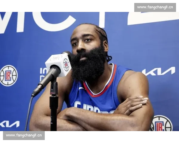 今天NBA焦点战：勇士迎战湖人哈登首秀遭遇挑战詹姆斯引领湖人反击